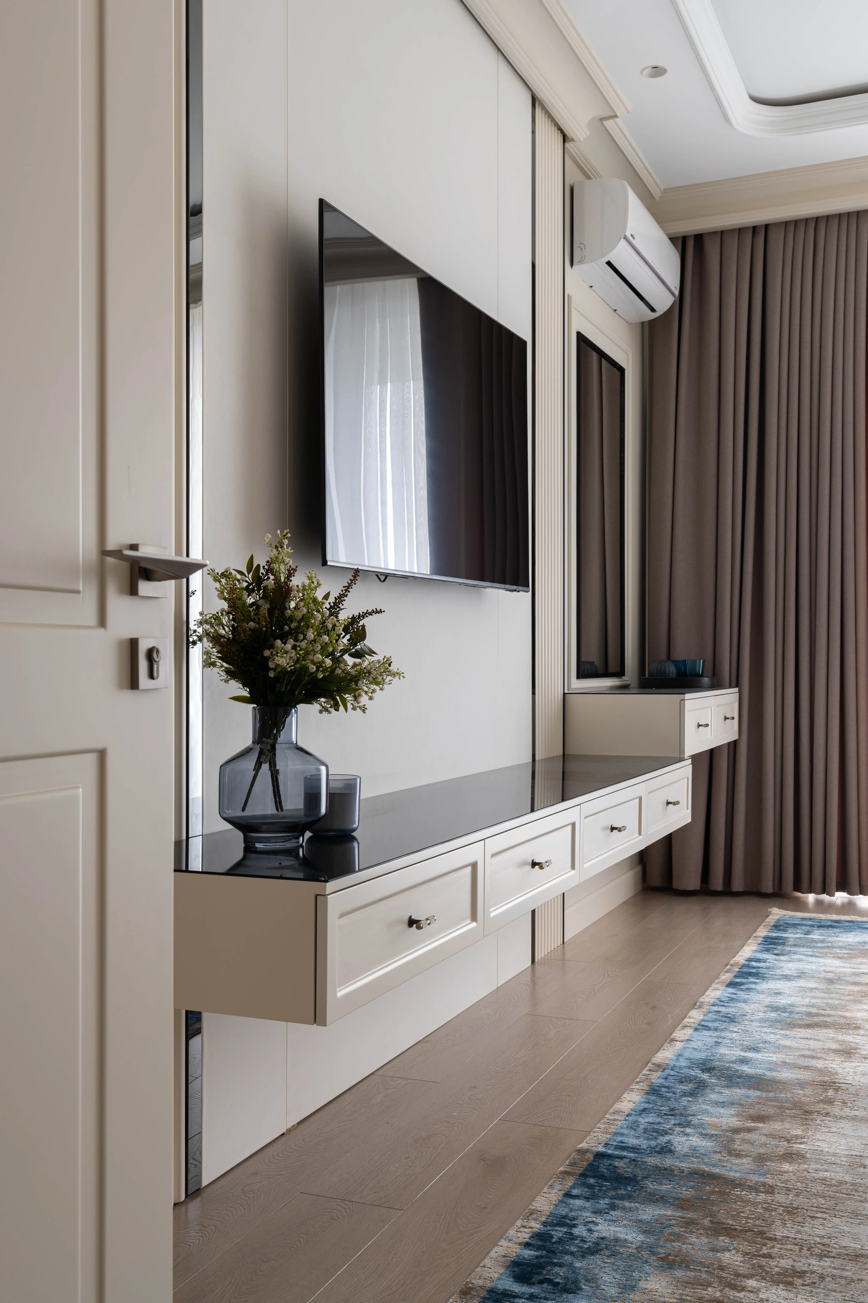 Minor Apartment — view 8